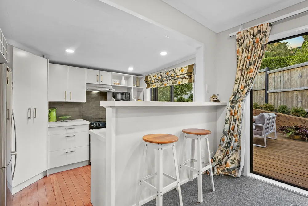 Photos of 504 Beach Road