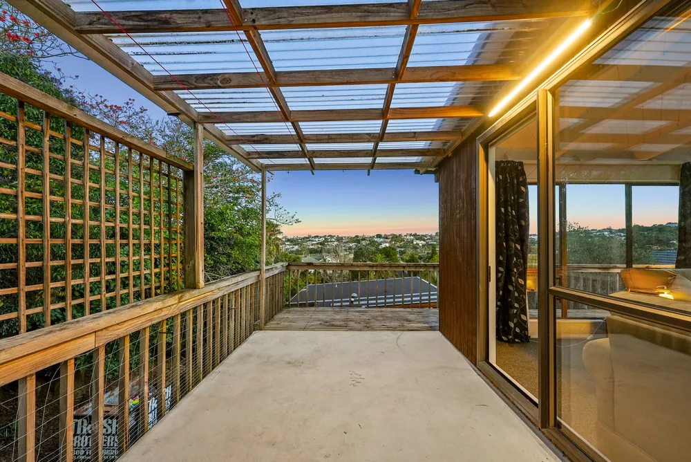 Photos of 504 Beach Road