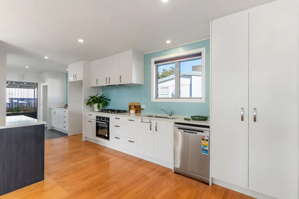 Photos of 9 Paragon Avenue