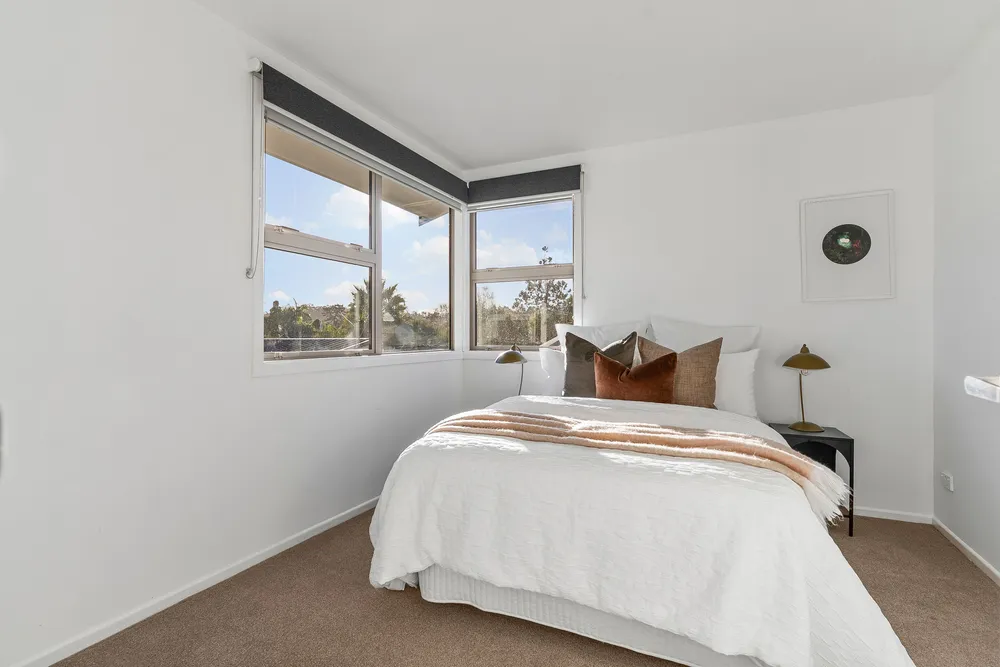Photos of 9 Paragon Avenue