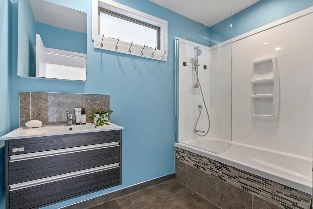 Photos of 9 Paragon Avenue