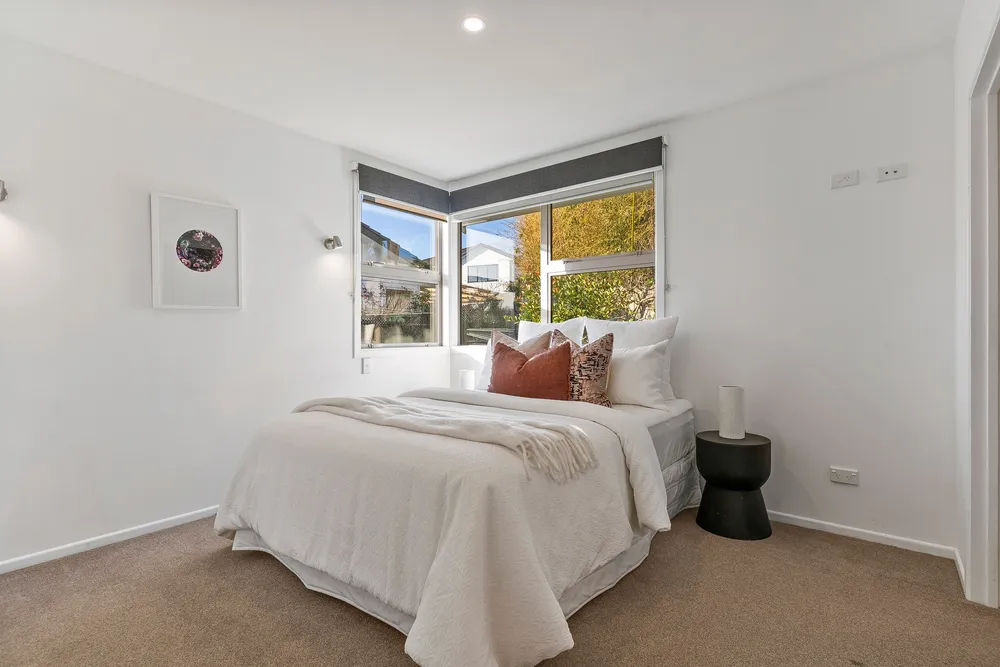 Photos of 9 Paragon Avenue