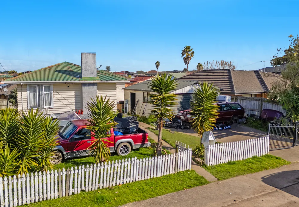 Photos of 37 Plumley Crescent