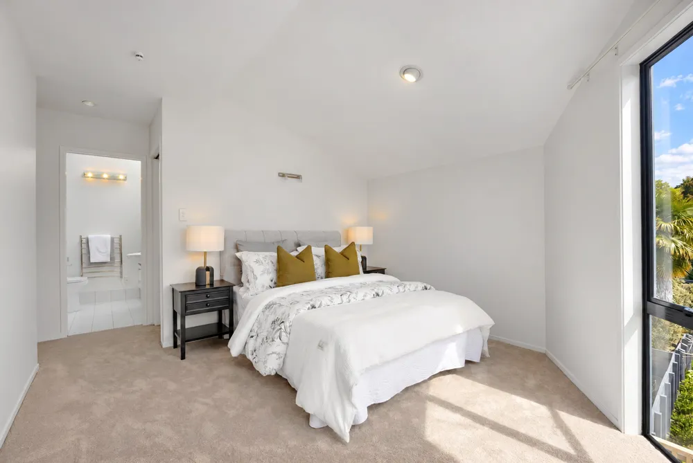 Photos of 23 Shore Road