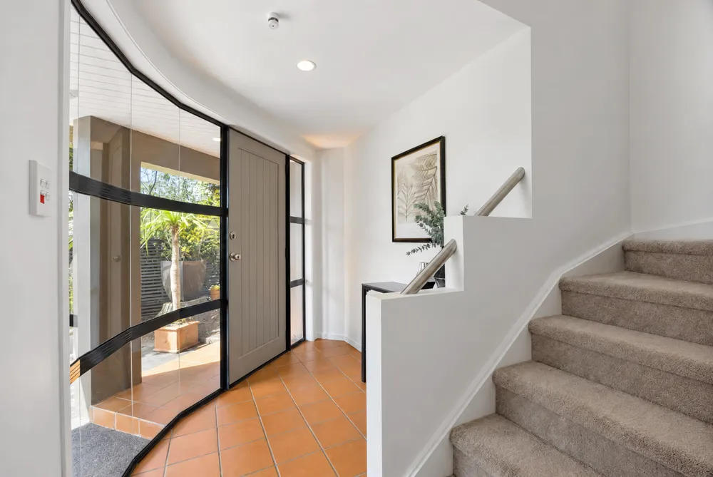 Photos of 23 Shore Road