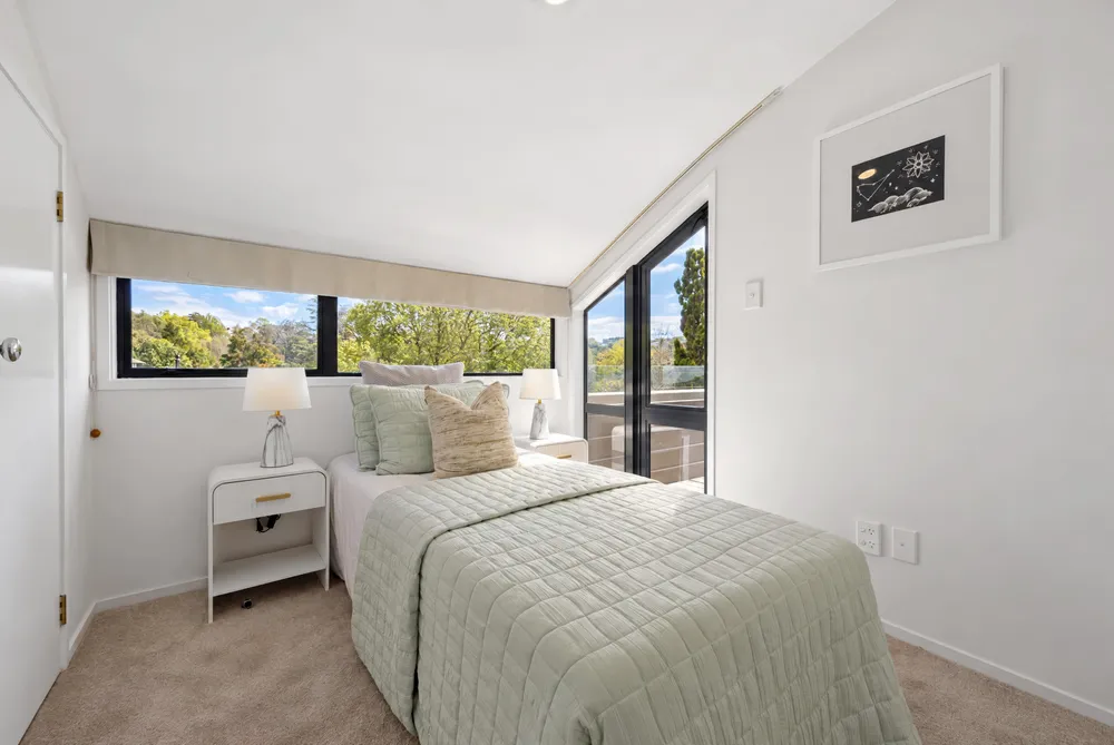 Photos of 23 Shore Road