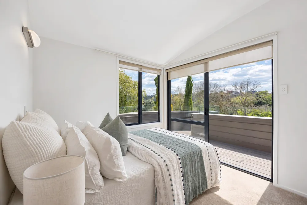 Photos of 23 Shore Road