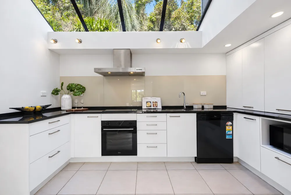 Photos of 23 Shore Road