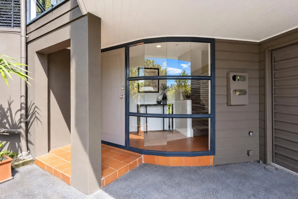 Photos of 23 Shore Road