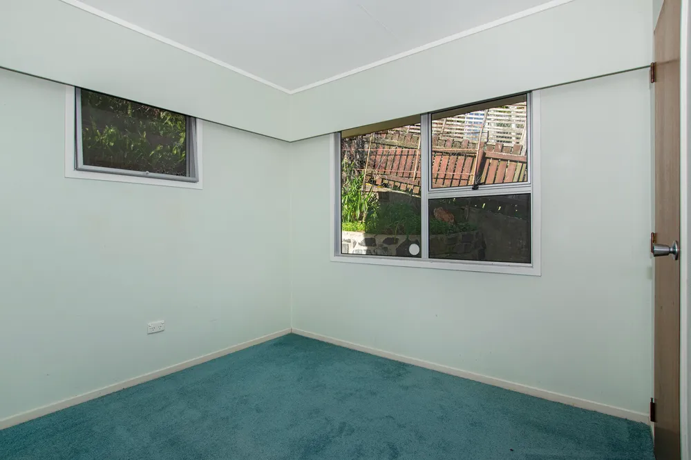 Photos of 77 Scott Road