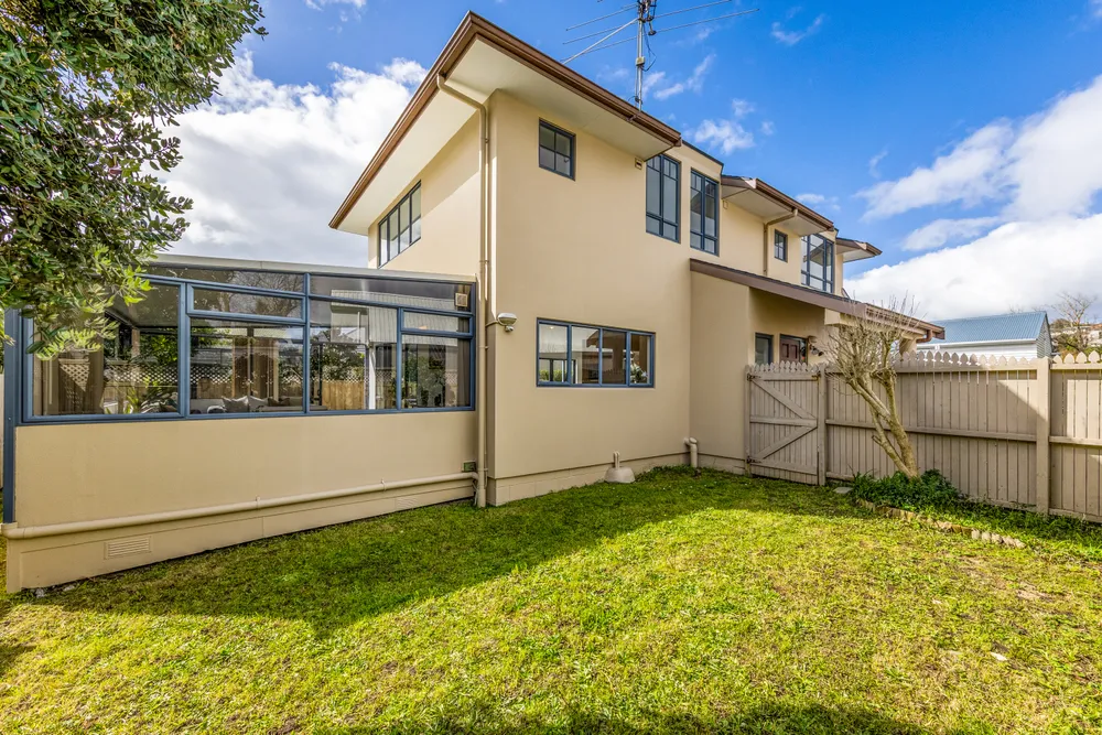 Photos of 36A Robert Street