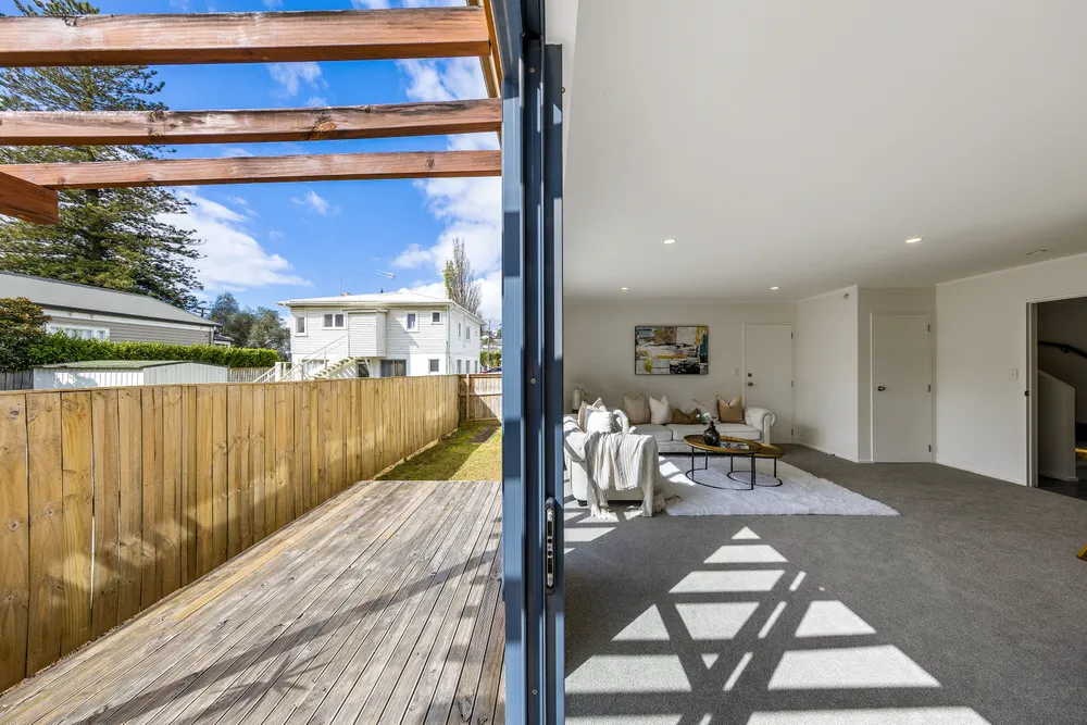 Photos of 36A Robert Street