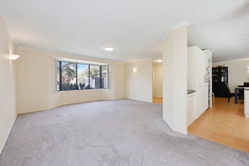 Photos of 71 Regency Park Drive
