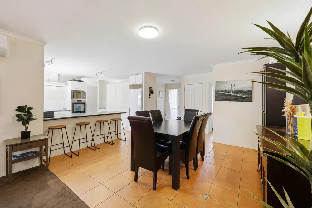 Photos of 71 Regency Park Drive