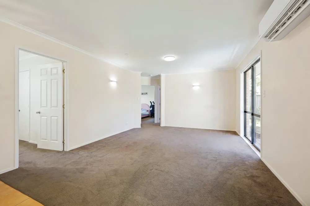 Photos of 71 Regency Park Drive