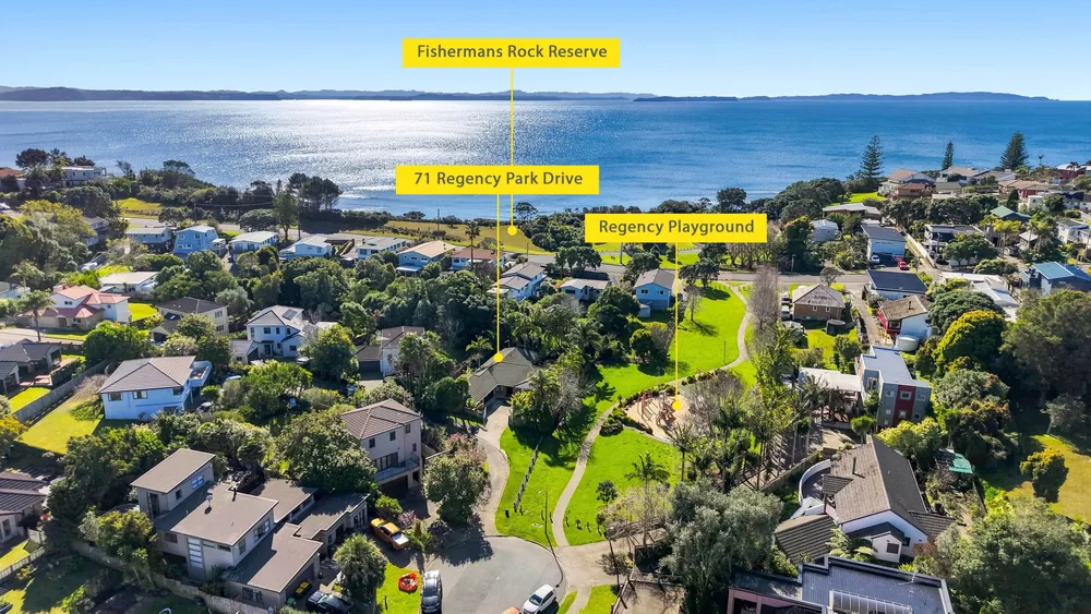 Photos of 71 Regency Park Drive