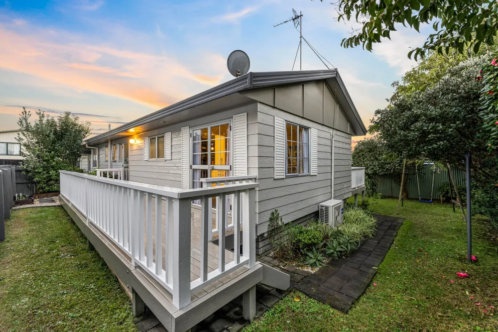Photos of 1/30 Jarman Road