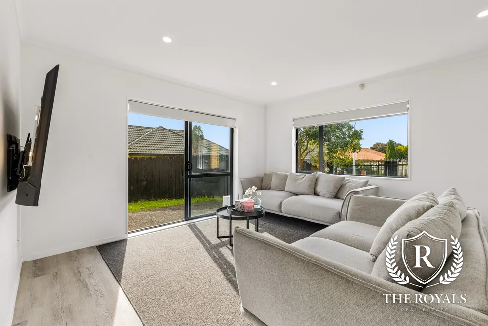 Photos of 18 Royalpark Place