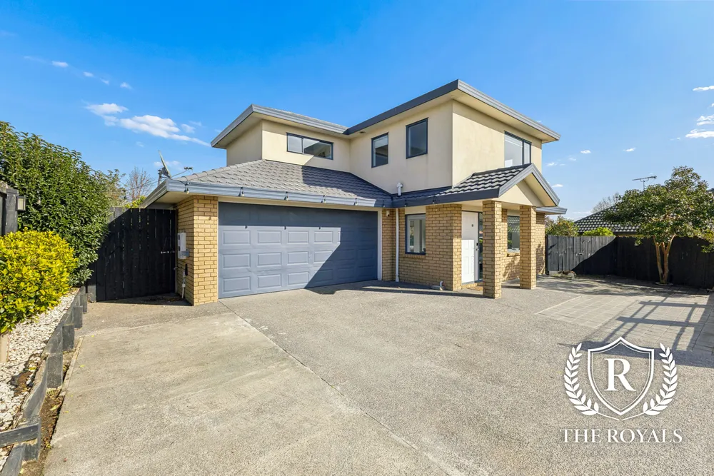 Photos of 18 Royalpark Place