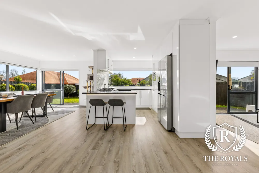 Photos of 18 Royalpark Place