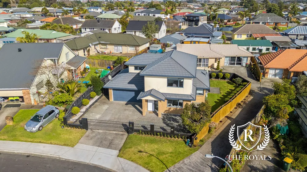 Photos of 18 Royalpark Place