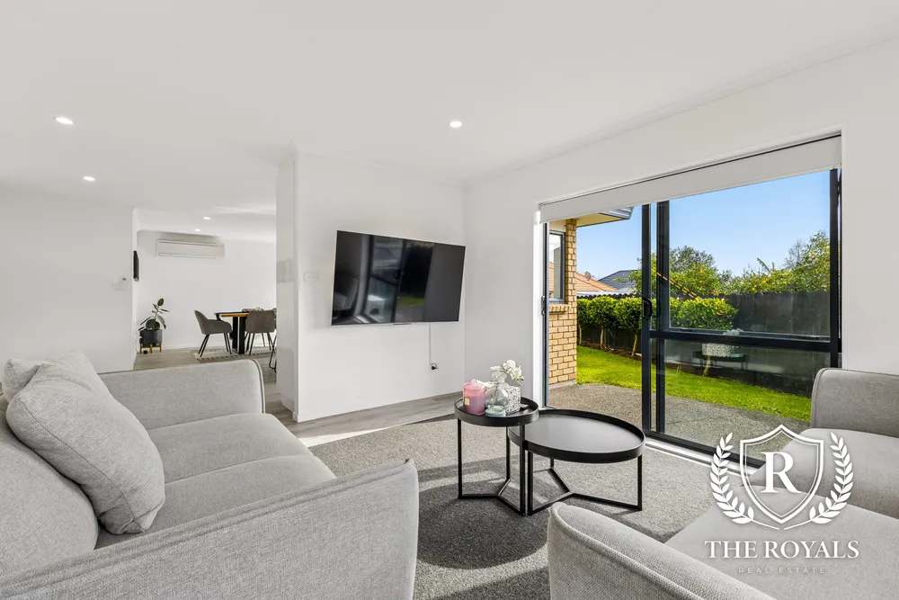 Photos of 18 Royalpark Place