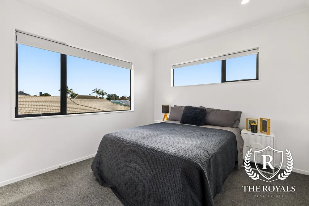 Photos of 18 Royalpark Place