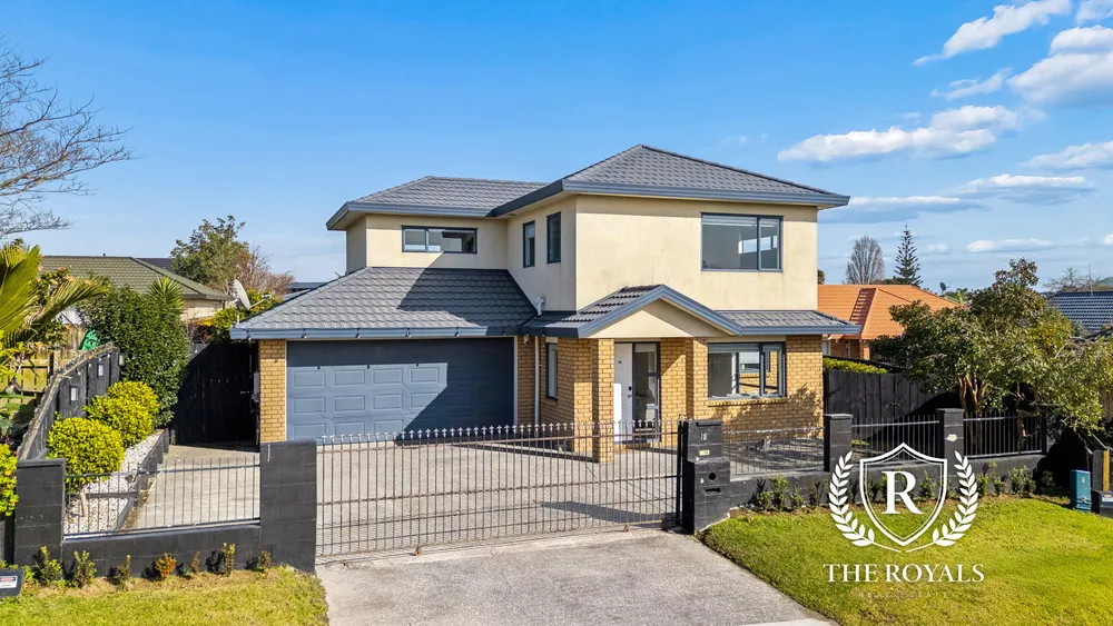Photos of 18 Royalpark Place