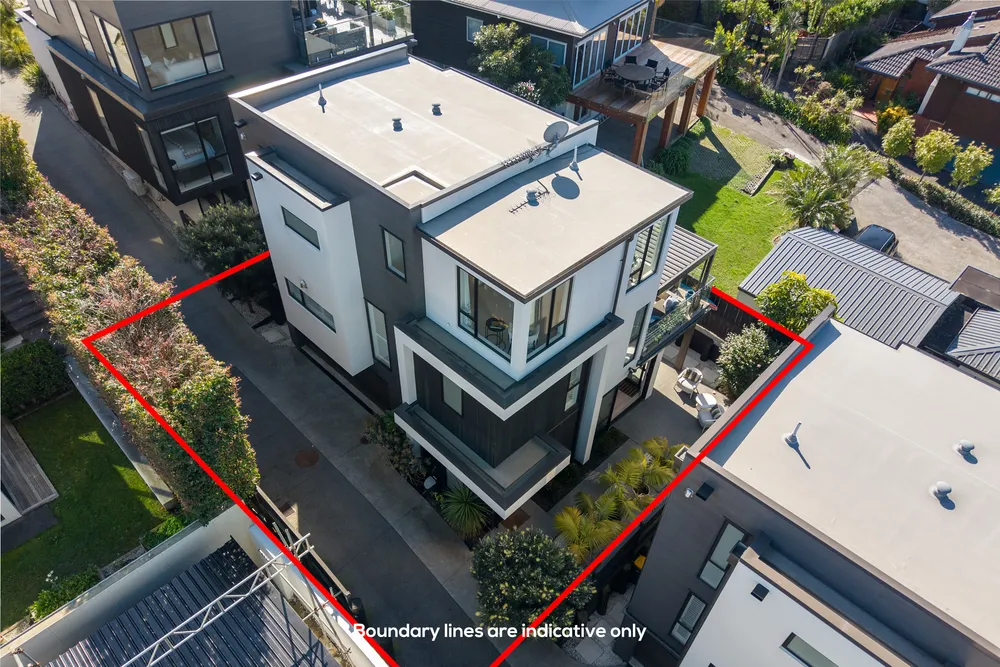 Photos of 18A Marama Street