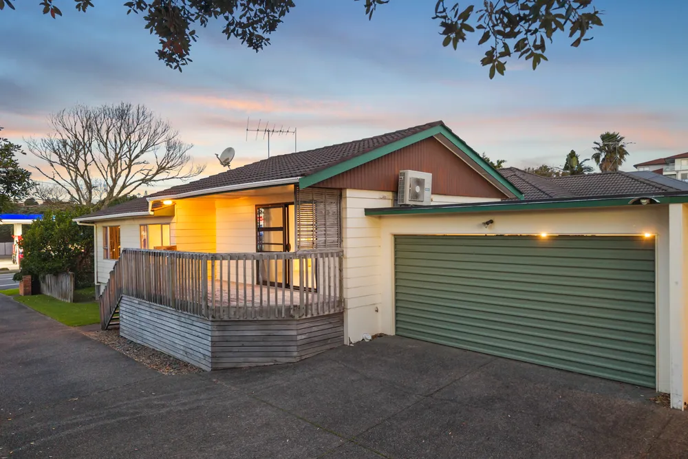 Photos of 73 Red Beach Road