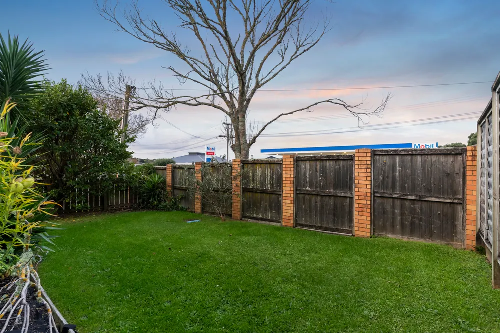 Photos of 73 Red Beach Road