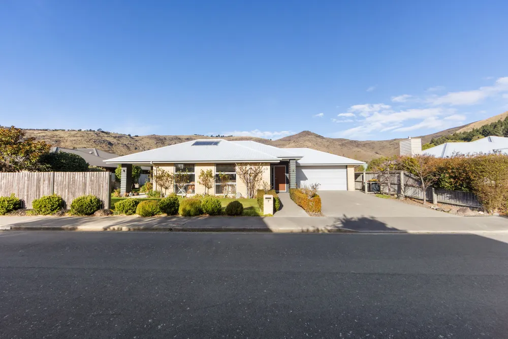 Photos of 7 Romar Lane