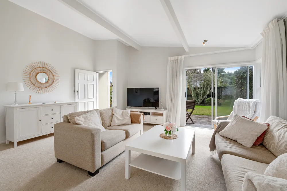 Photos of 9 Woodstock Road