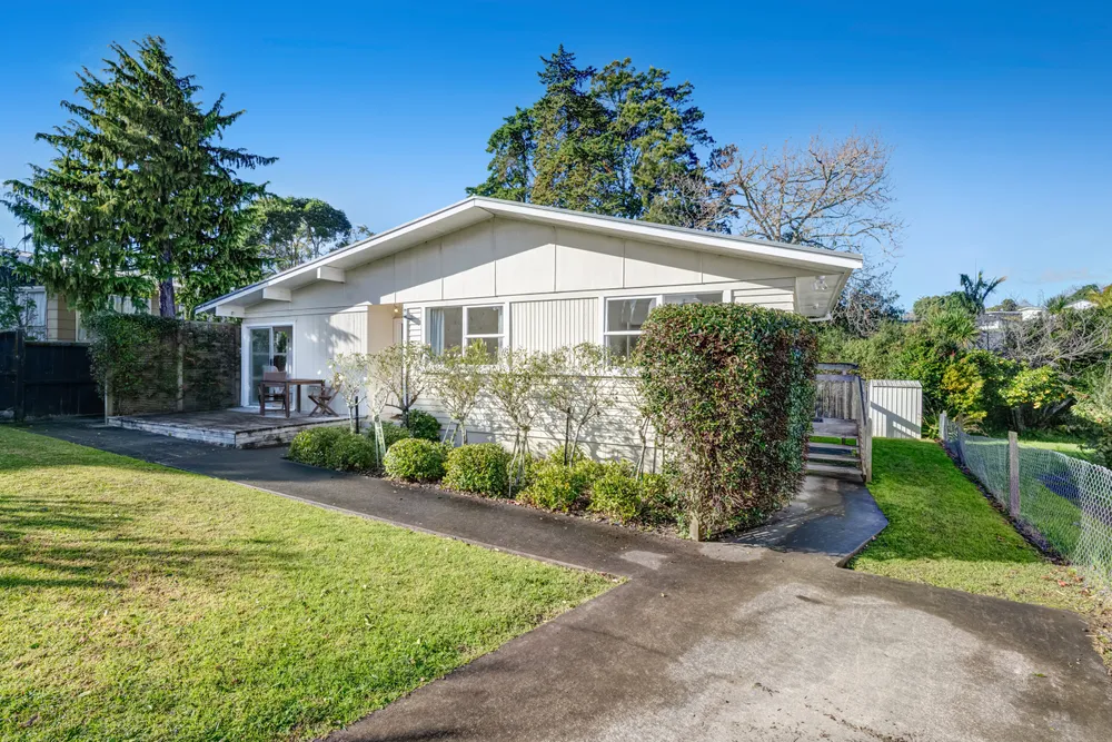 Photos of 9 Woodstock Road