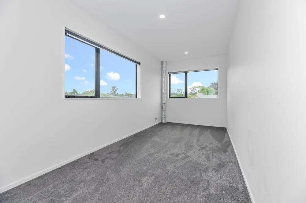 Photos of 18B Riverpark Crescent
