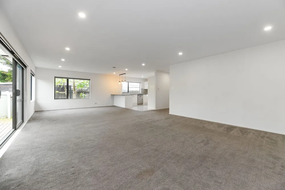 Photos of 18B Riverpark Crescent
