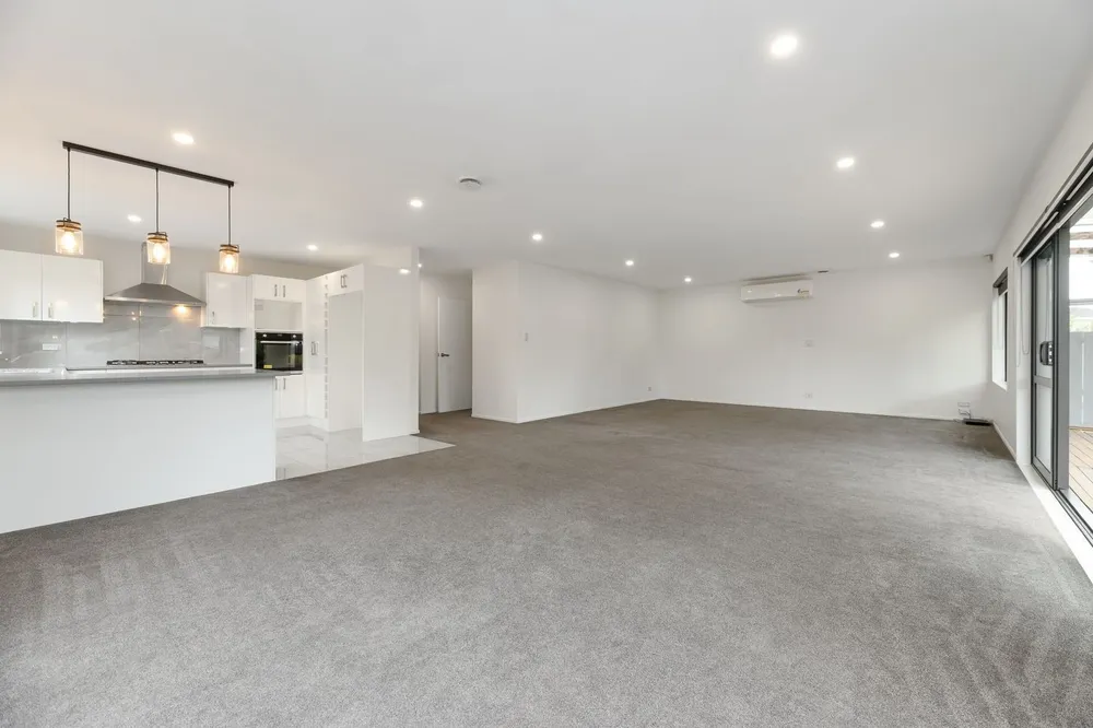 Photos of 18B Riverpark Crescent