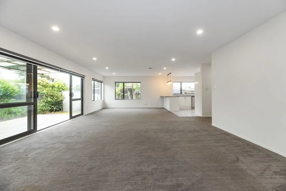 Photos of 18B Riverpark Crescent