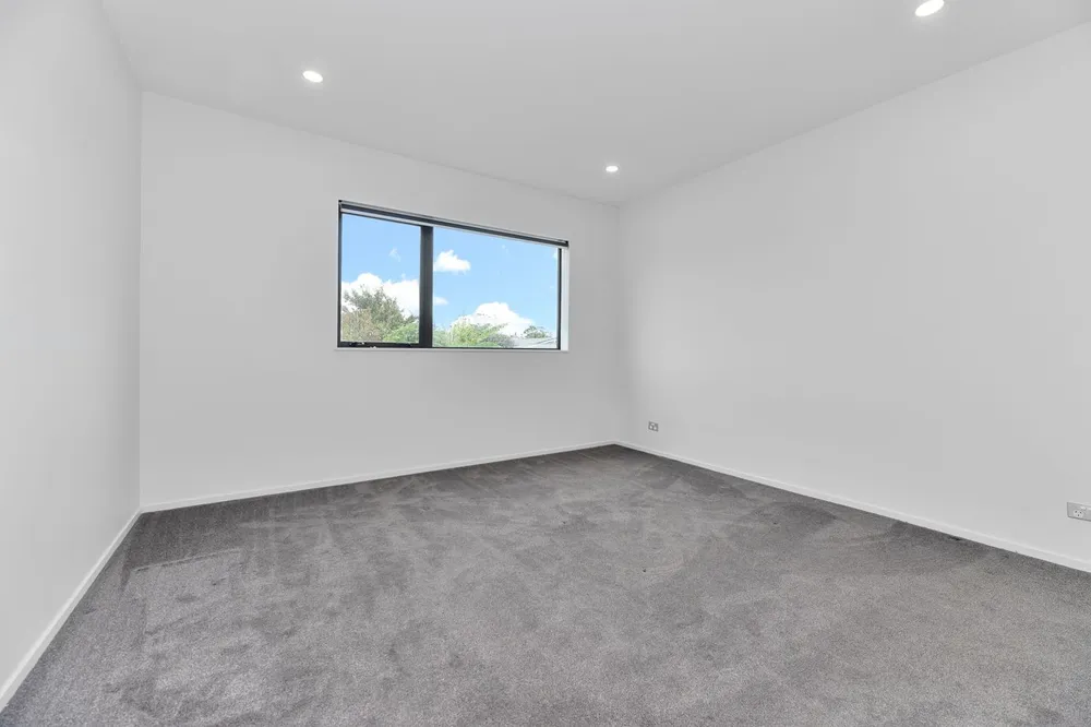 Photos of 18B Riverpark Crescent