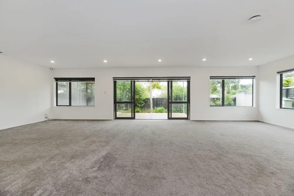 Photos of 18B Riverpark Crescent