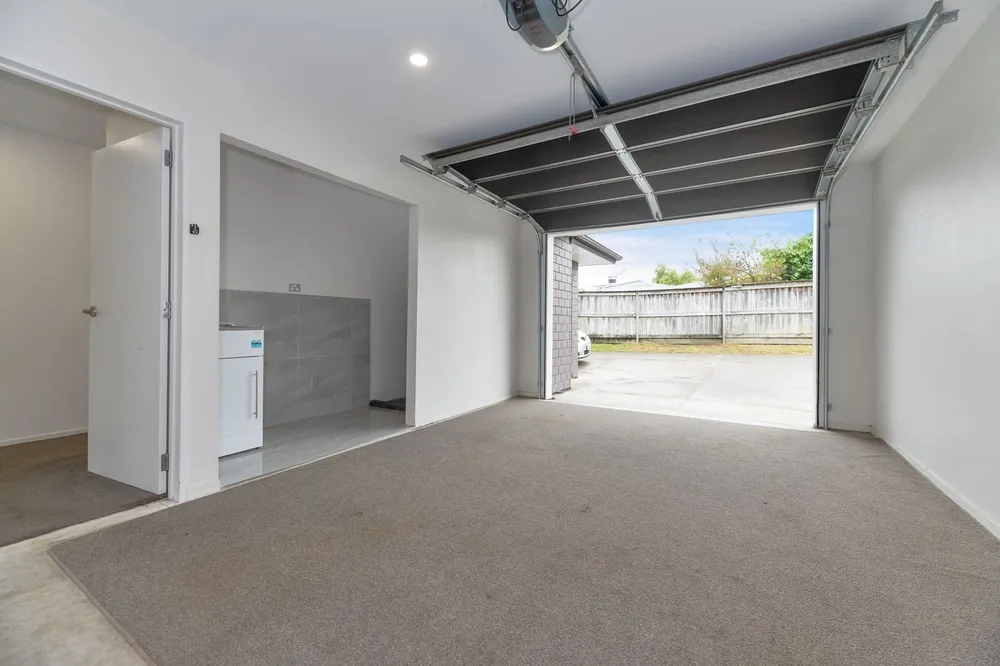 Photos of 18B Riverpark Crescent