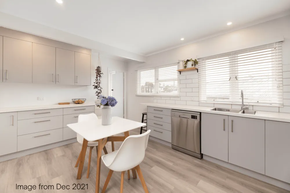 Photos of 468 Fraser Street