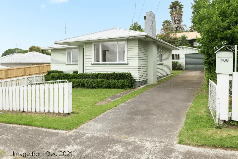 Photos of 468 Fraser Street