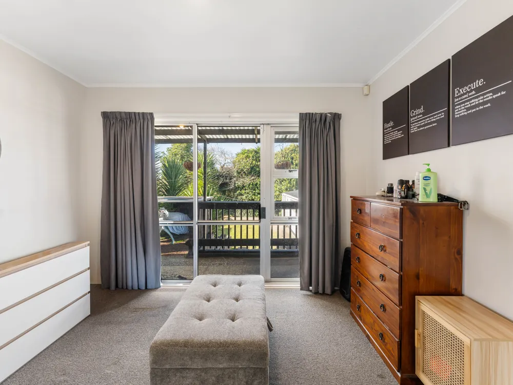 Photos of 38 Thompson Terrace