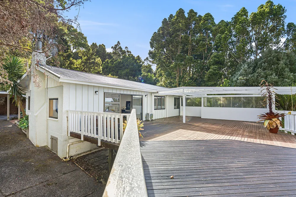 Photos of 122 Otitori Bay Road