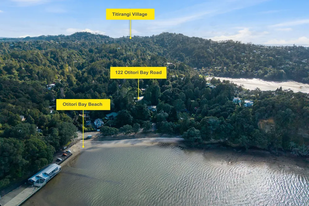 Photos of 122 Otitori Bay Road
