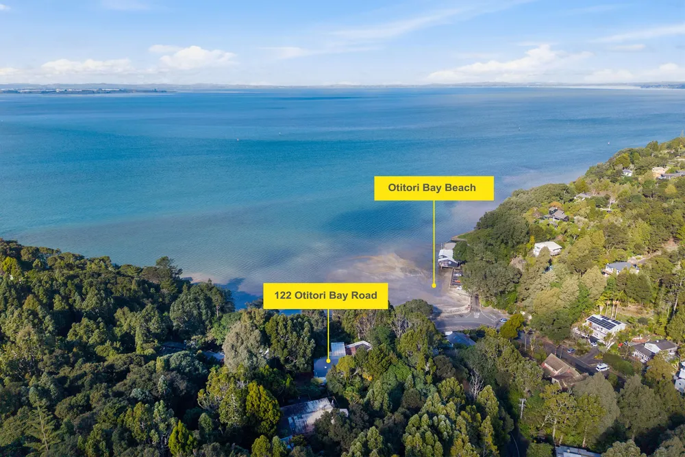 Photos of 122 Otitori Bay Road