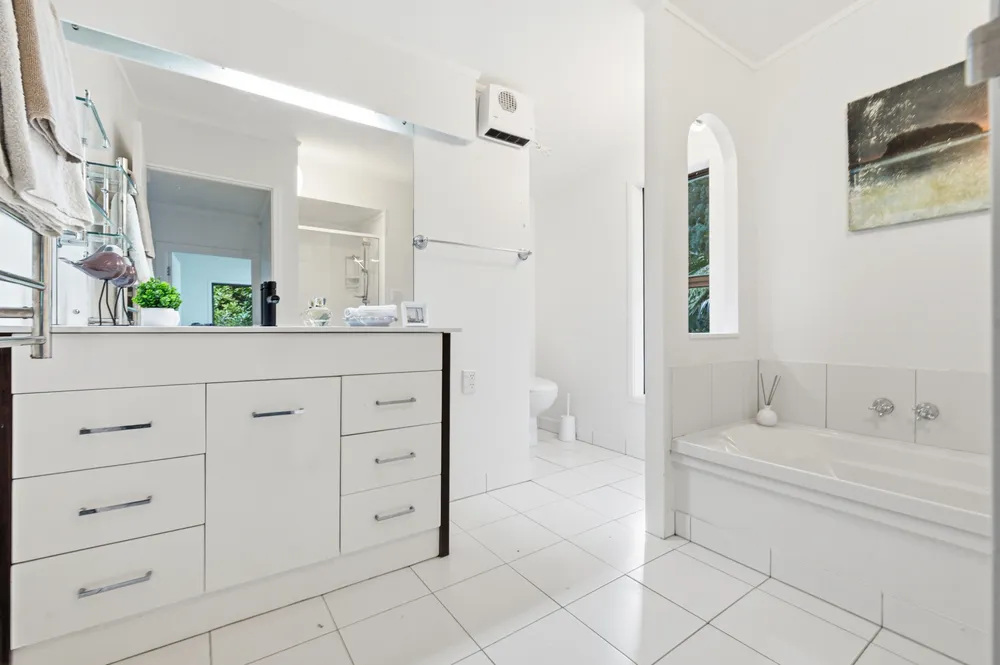 Photos of 122 Otitori Bay Road