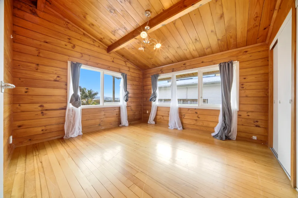 Photos of 6 Robert Burke Place