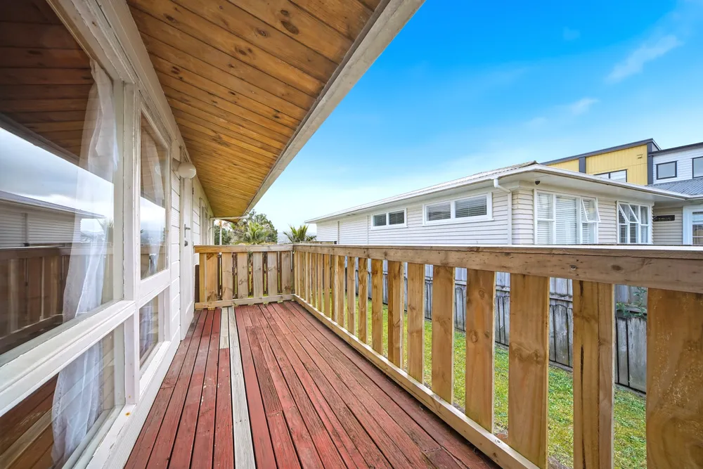 Photos of 6 Robert Burke Place